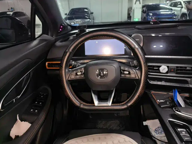Changan UNI-T — Фото автомобиля 6