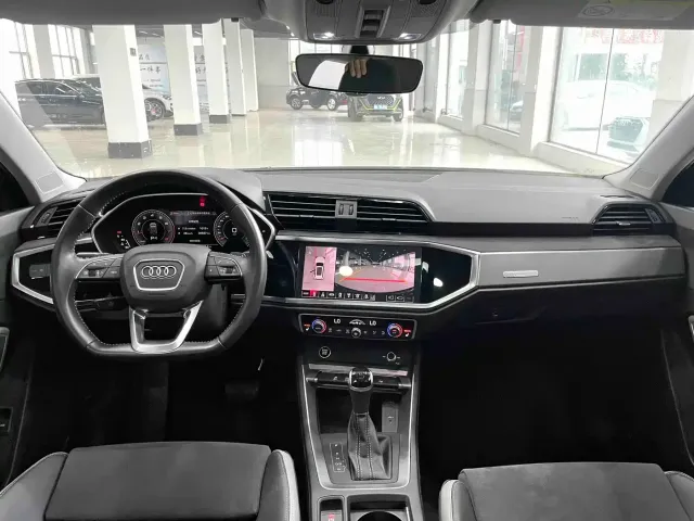 Audi Q3 — Фото автомобиля 9