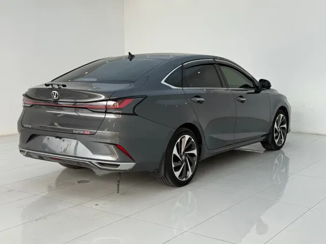 Changan Raeton Plus — Фото автомобиля 11