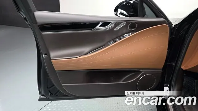 Genesis G80 Бензин 2.5 турбо AWD — Фото автомобиля 20