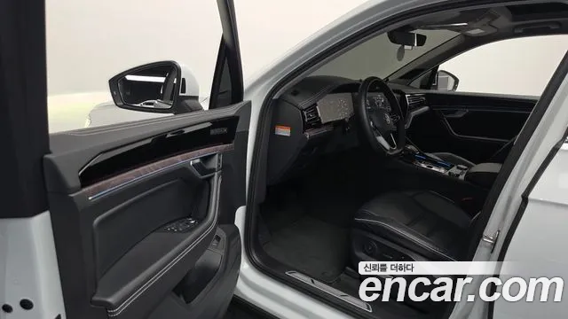 Volkswagen Touareg Touareg 3 поколение 3.0 TDI Prestige — Фото автомобиля 9