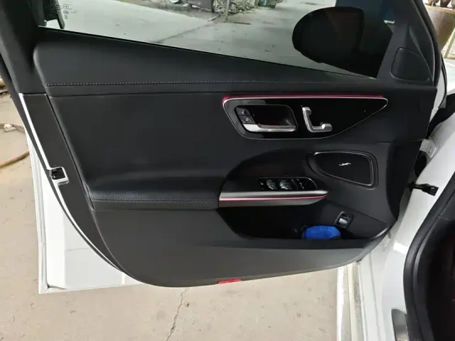Mercedes-Benz C-Class — Фото автомобиля 7