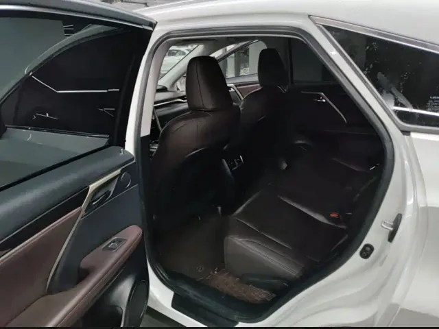 Lexus RX — Фото автомобиля 3
