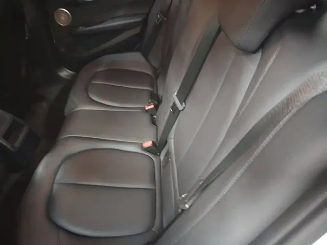 BMW 1 Series — Фото автомобиля 16