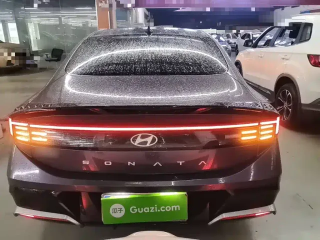 Hyundai Sonata — Фото автомобиля 5