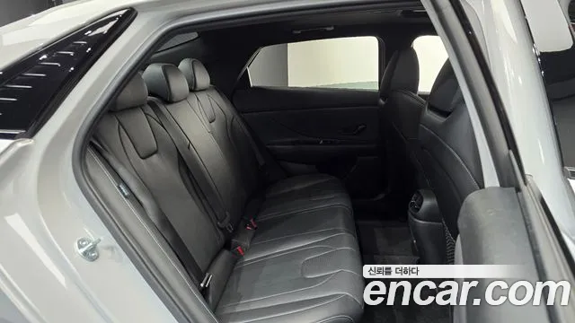 Hyundai Avante CN7 — Фото автомобиля 17