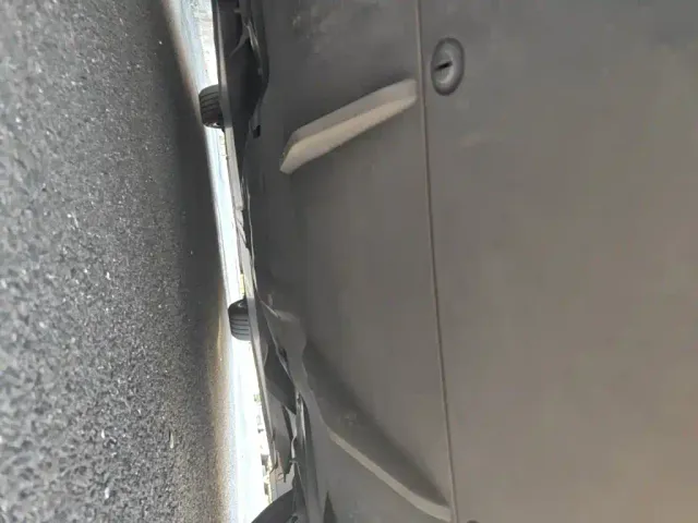 Tesla Model 3 — Фото автомобиля 18