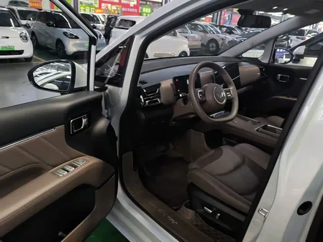 Wuling Starlight 730 — Фото автомобиля 15