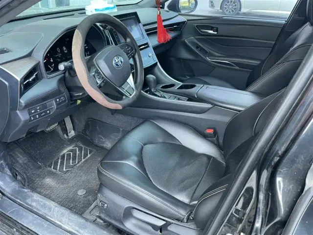 Toyota Avalon — Фото автомобиля 4