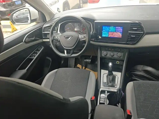 Jetta VS7 — Фото автомобиля 10
