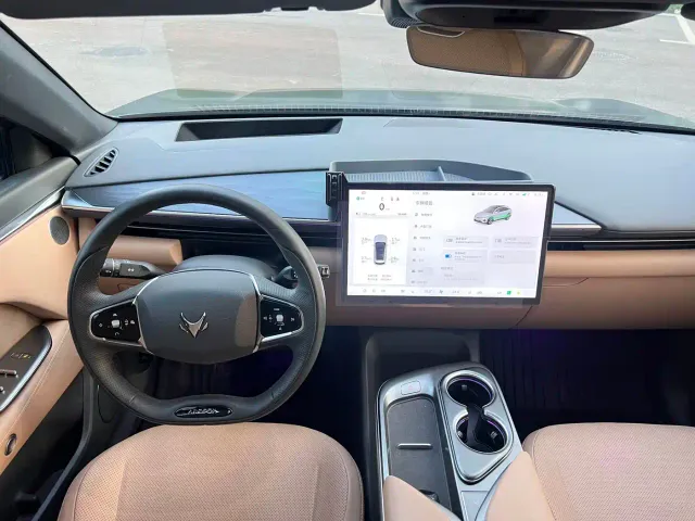 Arcfox Alpha T5 — Фото автомобиля 17