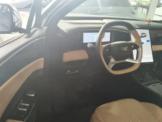 Geely Galaxy L7 — Фото автомобиля 15
