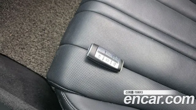 Genesis G80 RG3 — Фото автомобиля 18