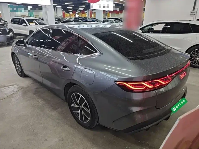 BYD Qin L — Фото автомобиля 4