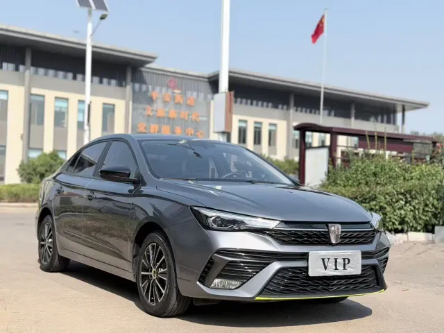 Roewe i5 — Фото автомобиля 3