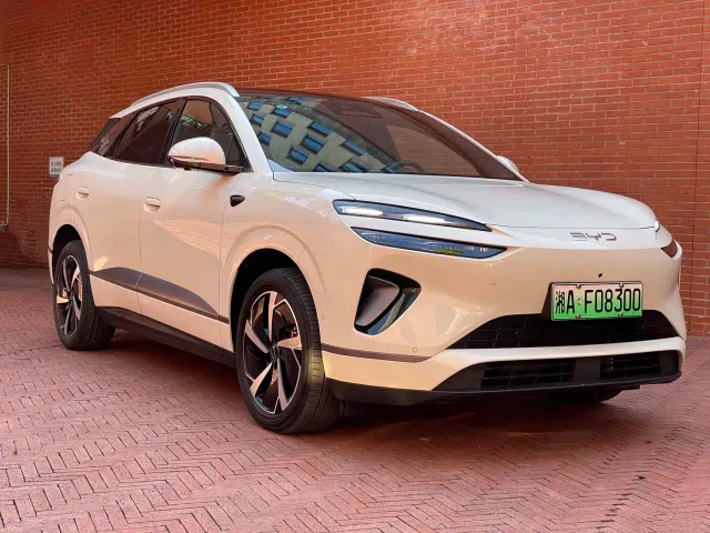 BYD Sealion 06 — Фото автомобиля 3