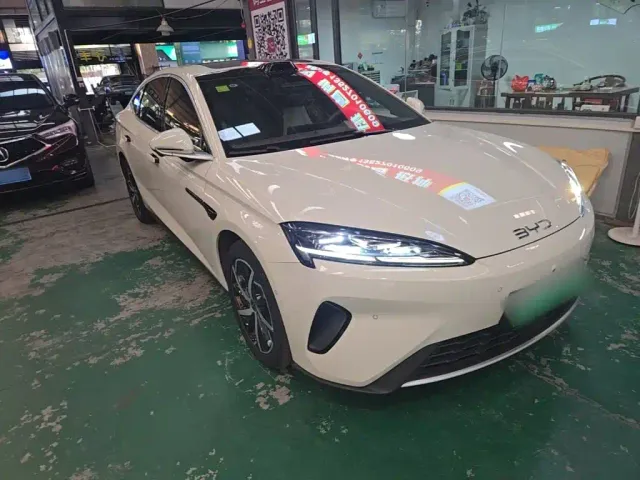 BYD Seal 07 DM-i — Фото автомобиля 3