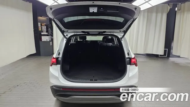 Hyundai Santafe Новый Santa Fe Дизель 2.2 4WD — Фото автомобиля 16