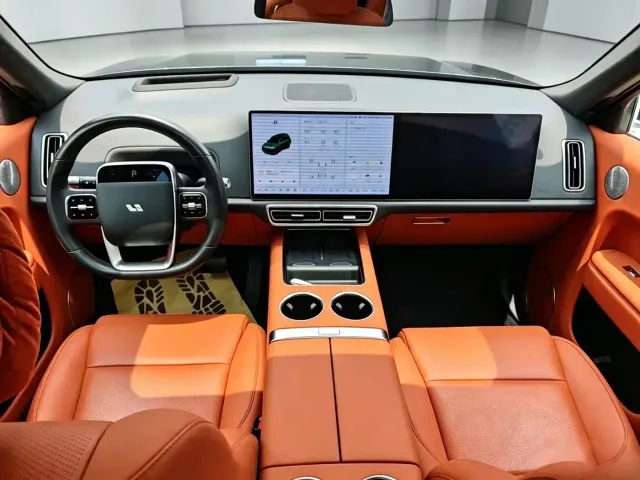 Li Auto L9 — Фото автомобиля 6