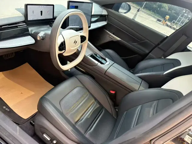 Dongfeng eπ 007 — Фото автомобиля 8