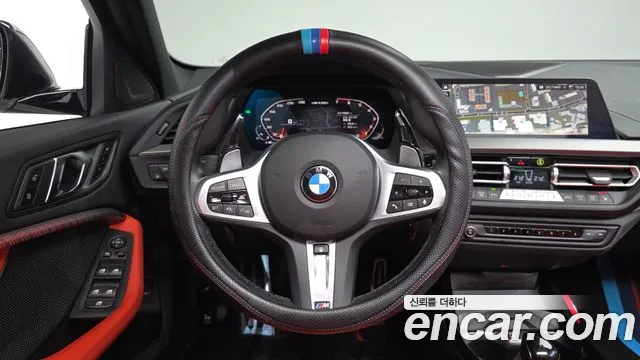 BMW 1 Series F40 — Фото автомобиля 12