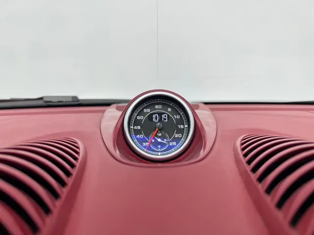 Porsche 718 — Фото автомобиля 15