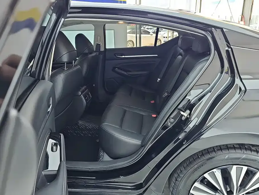 Nissan Teana 2022 2.0L XL-TLS Comfort Edition — Фото автомобиля 11