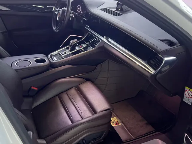 Porsche Panamera — Фото автомобиля 7