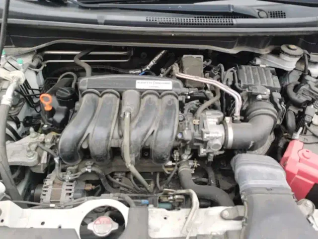 Honda Fit — Фото автомобиля 10