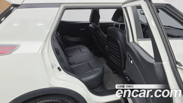 KG_Mobility_Ssangyong TIBOLI Very New Tivoli Бензин 1.5 2WD — Фото автомобиля 11