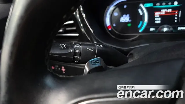 Kia Niro Niro Plus Air — Фото автомобиля 28