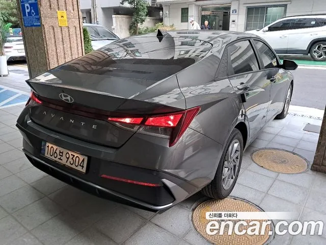 Hyundai Avante — Фото автомобиля 4