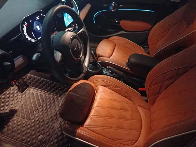 MINI Hatch — Фото автомобиля 9