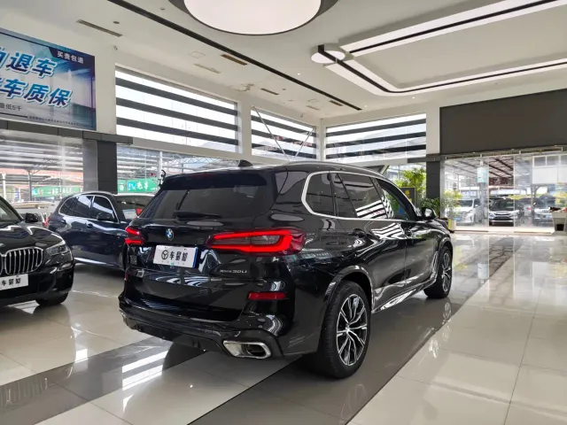 BMW X5 — Фото автомобиля 6