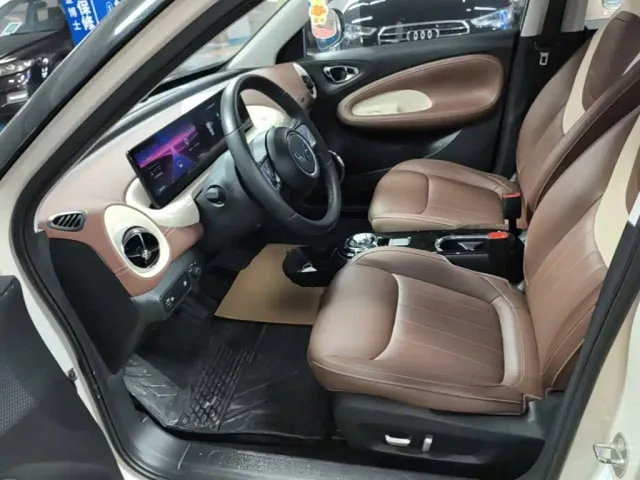 Wuling Bingo — Фото автомобиля 14