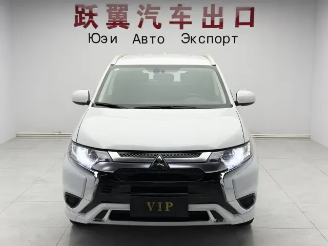 Mitsubishi Outlander — Фото автомобиля 2
