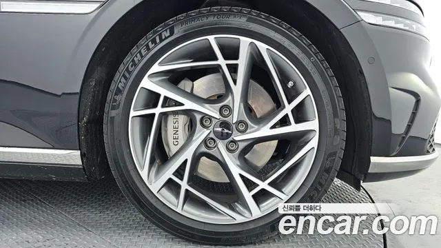 Genesis G90 Бензин 3.5 турбо AWD — Фото автомобиля 5