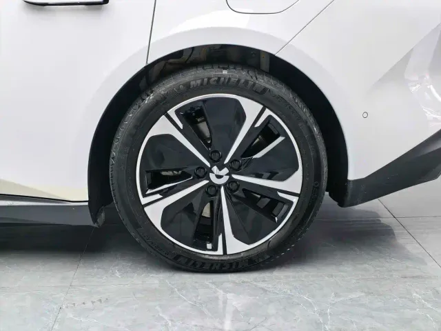 Nio ET5 Touring — Фото автомобиля 13