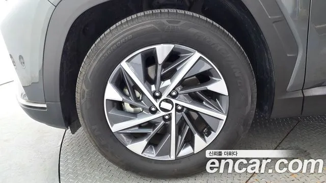 Hyundai Tucson Tucson (NX4) Дизель 2.0 2WD — Фото автомобиля 5