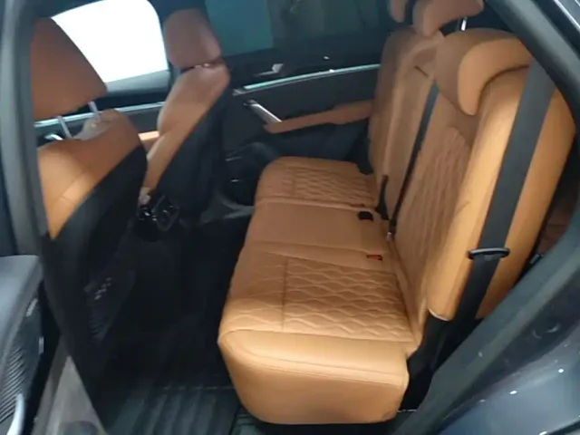BYD Tang — Фото автомобиля 16