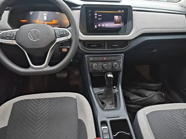 Volkswagen Tharu — Фото автомобиля 8