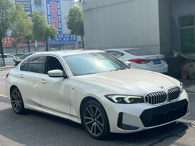 BMW 3 Series — Фото автомобиля 3