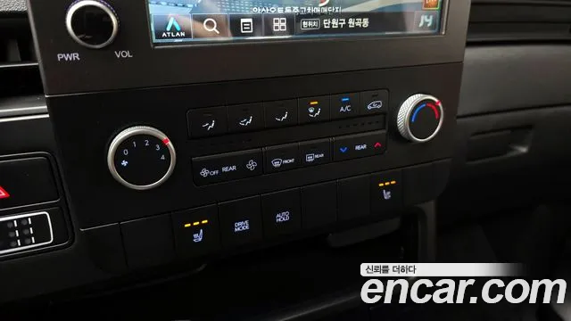 Hyundai Staria Staria 4WD Tourer 9 мест — Фото автомобиля 18