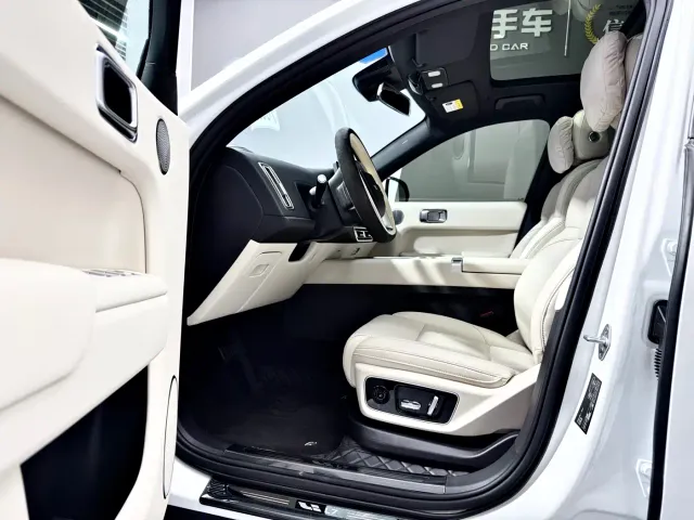 Li Auto L7 — Фото автомобиля 4