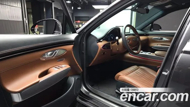 Genesis GV70 — Фото автомобиля 15