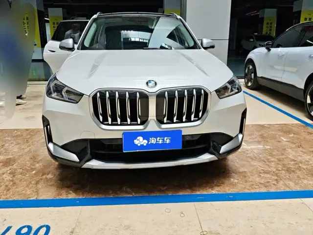 BMW X1 — Фото автомобиля 2