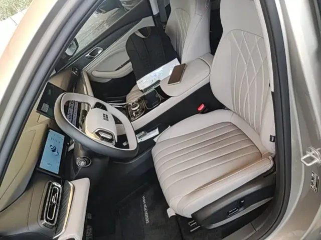 Geely Galaxy Stellar 6 — Фото автомобиля 10