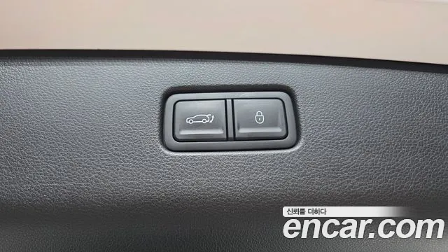 Genesis GV70 — Фото автомобиля 20
