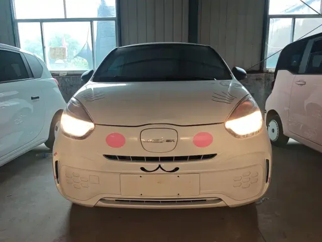 Roewe Clever — Фото автомобиля 2
