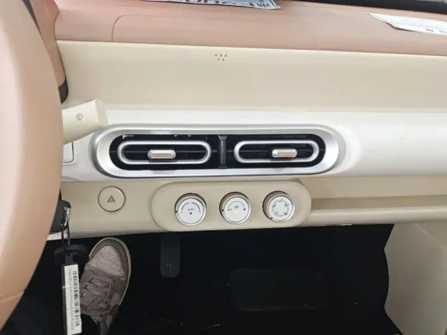 Wuling Hongguang Mini EV — Фото автомобиля 12